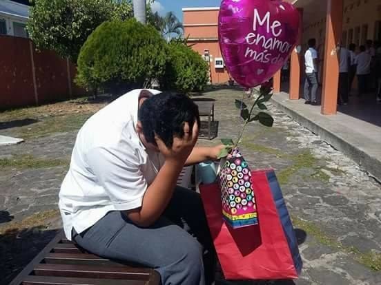 triste 14 de febrero