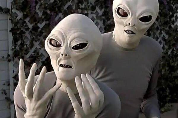 Aliens Scary Movie 3