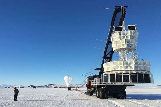 NASA Universo Paralelo Antartica