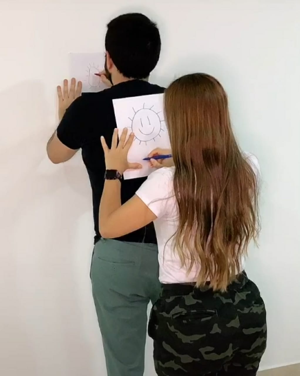 Draw on my back challenge tiktok