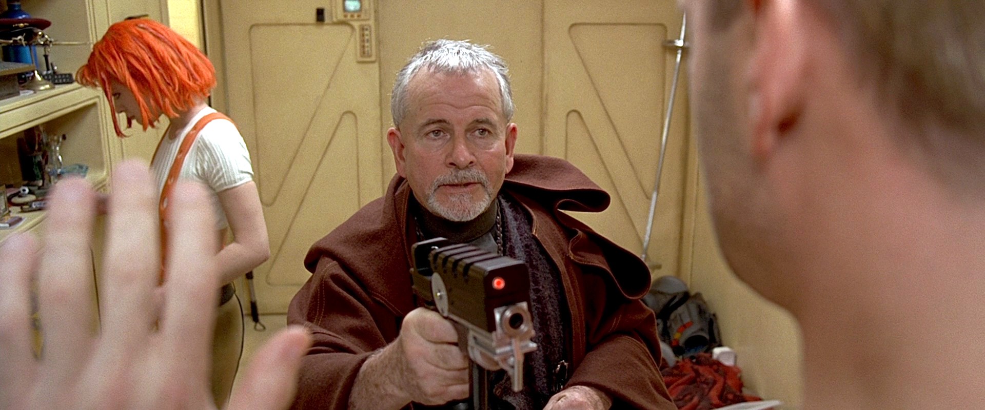 sir ian holm vito cornelius the fifth element